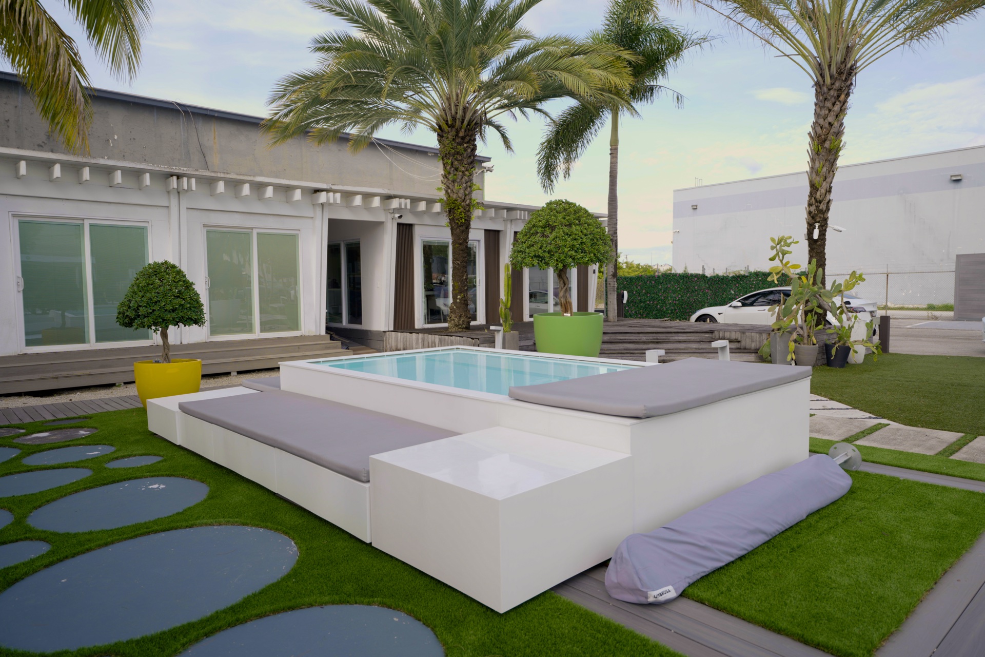 Pools & Spas